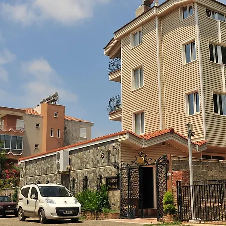Sweet Hotell Side